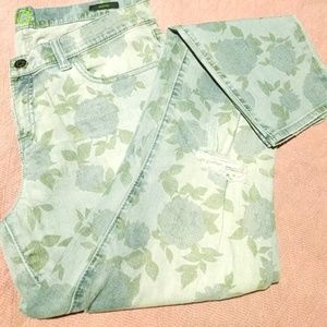 WORN ONCE Floral Faded Skinny Jeans